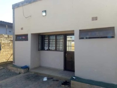 FOR RENT CHILENJE near LEVEL one hospital